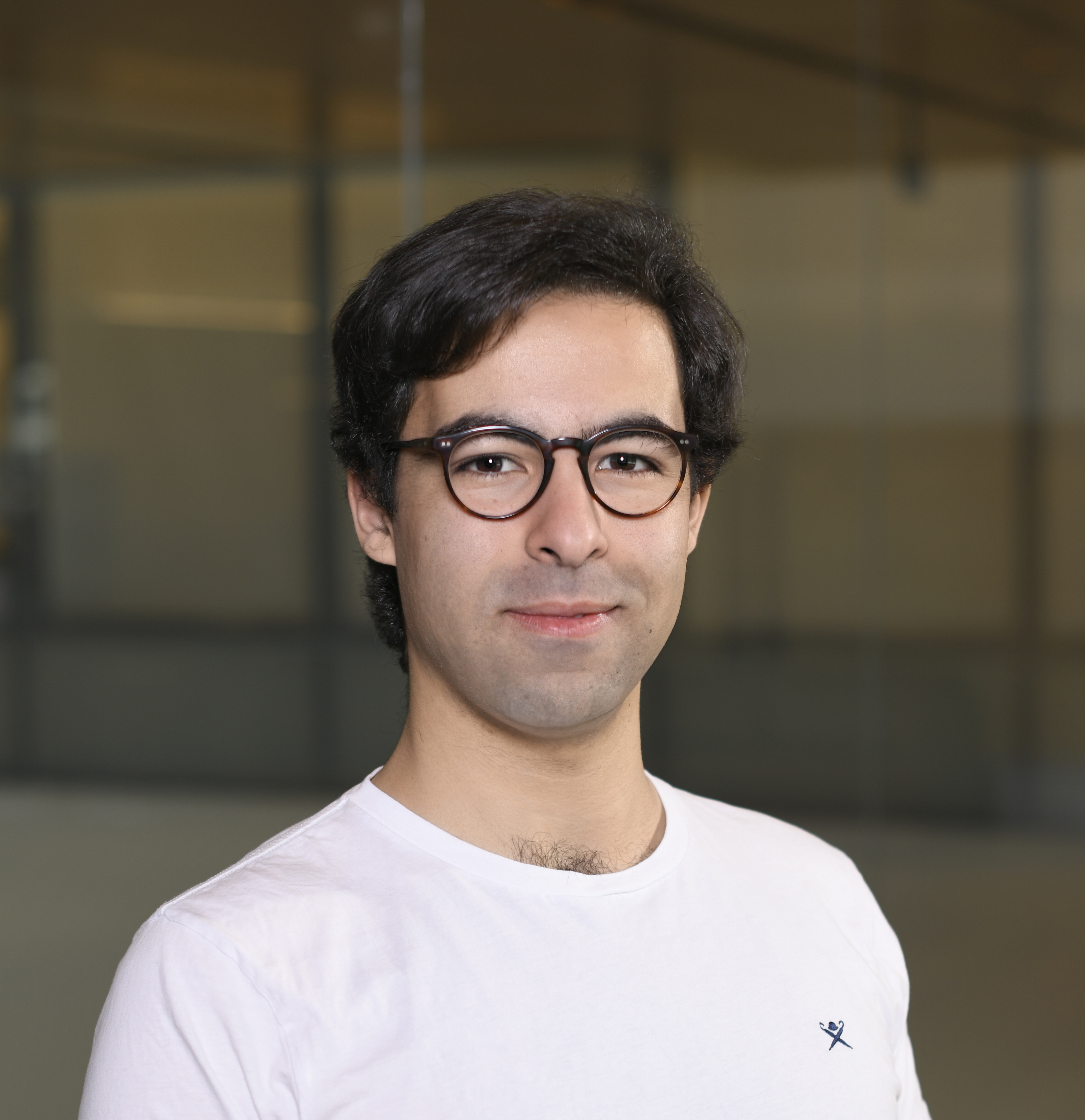 Zak Elamrani headshot